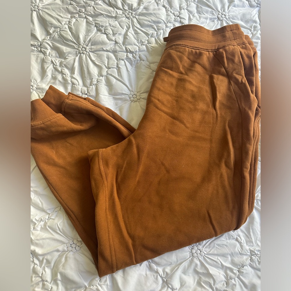 Lululemon scuba HR relaxed jogger